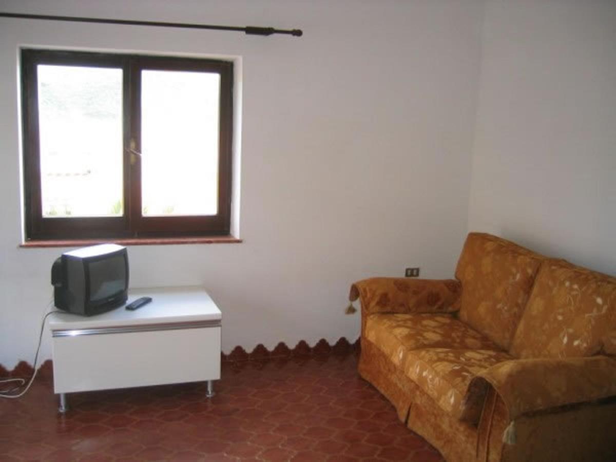 Nice Apartments In Waterfront Villa In Bosa Porto Alabe Tresnuraghes ภายนอก รูปภาพ